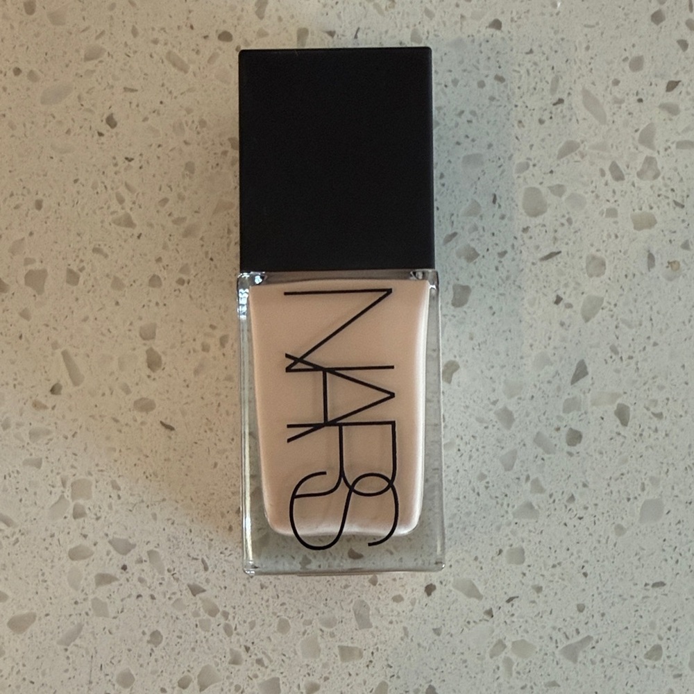 NARS light reflecting foundation - shade Yulong